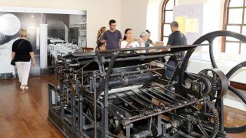 Tarihe tanıklık eden matbaa makinesi