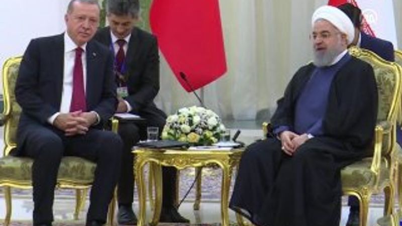 Başkan Erdoğan Tahran zirvesi öncesi Ruhani ile bir arada
