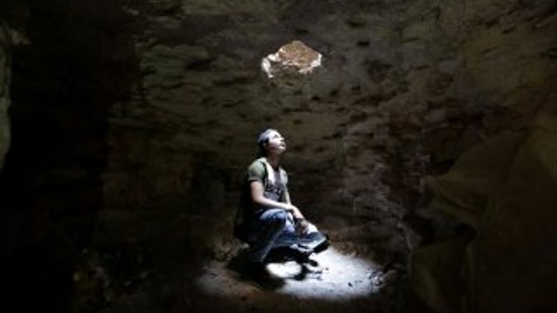 İdlib'de halk tünellere giriyor