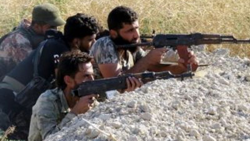 İdlib’de muhalifler, kara harekatına karşı eli tetikte bekliyor