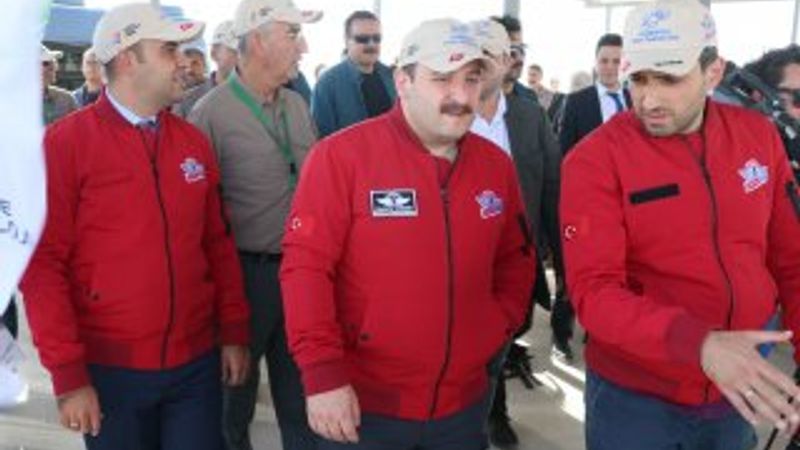 Bakan Varank, roket yarışlarını izledi