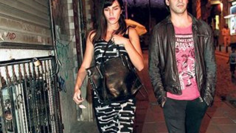 Kıvılcım Ural 4 aylık hamile