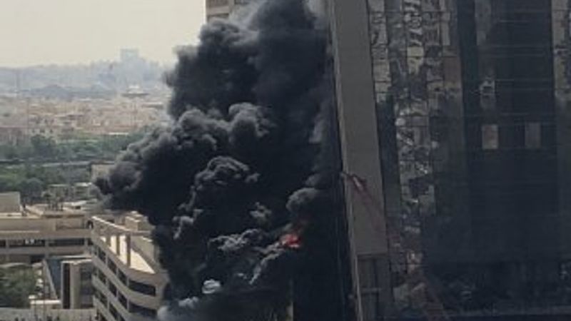 Kuveyt Ulusal Bankası inşaatında yangın