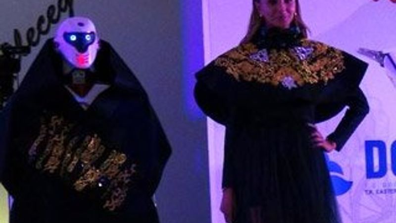 Kahramanmaraş'ta robotlu defile