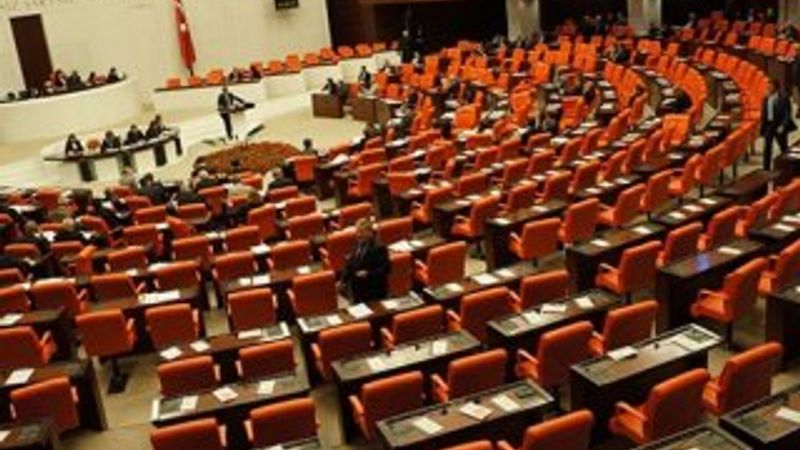 Milletvekillerini yoğun bir mesai bekliyor
