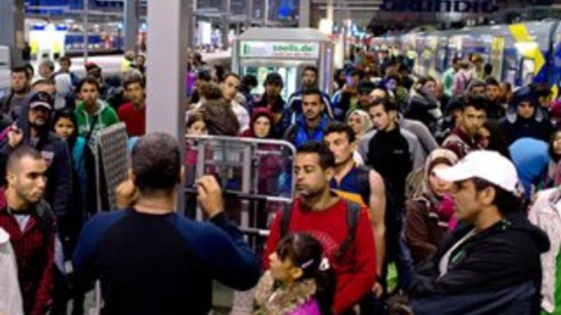 Almanya'da koalisyon liderleri göç yasası için anlaştı