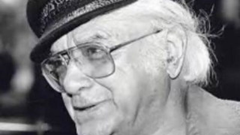 Türk şiirinin romantik şairi Attila İlhan anılıyor