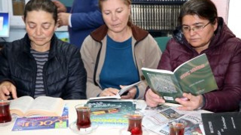 Kitap okuyana çay ve kahve ücretsiz