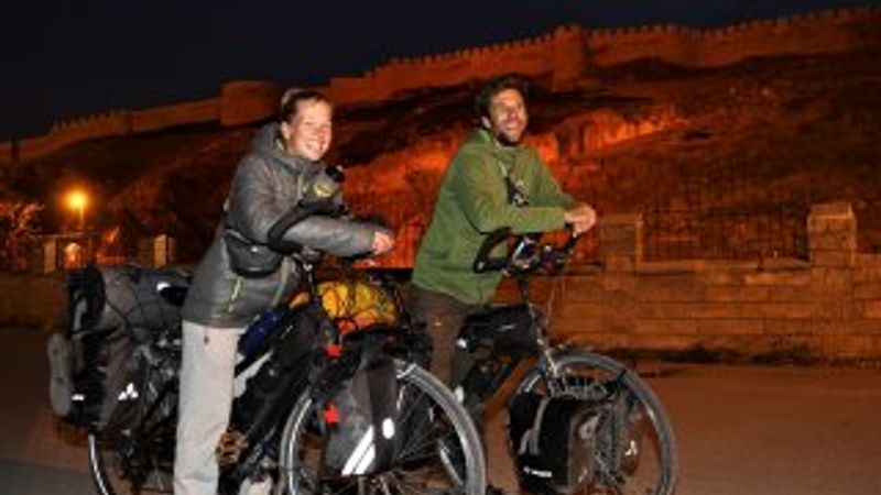 Brüksel'den Van'a bisikletle geldiler