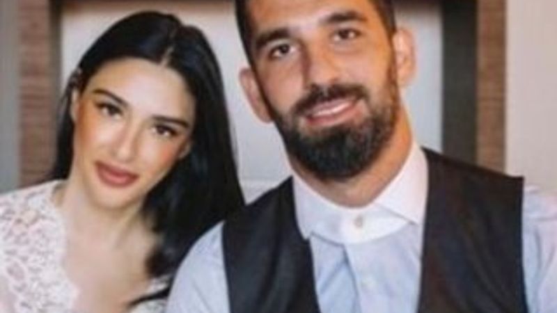 Arda Turan eşine zırhlı araç aldı