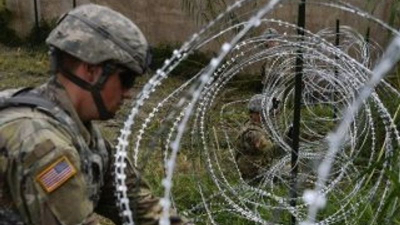 ABD'den Meksika sınırına tel örgü