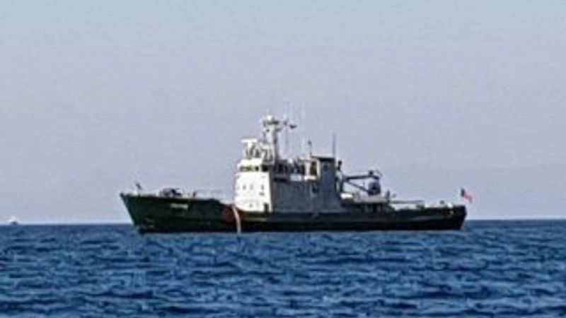 Yunan askeri gemisi Kuşadası Körfezi'nde