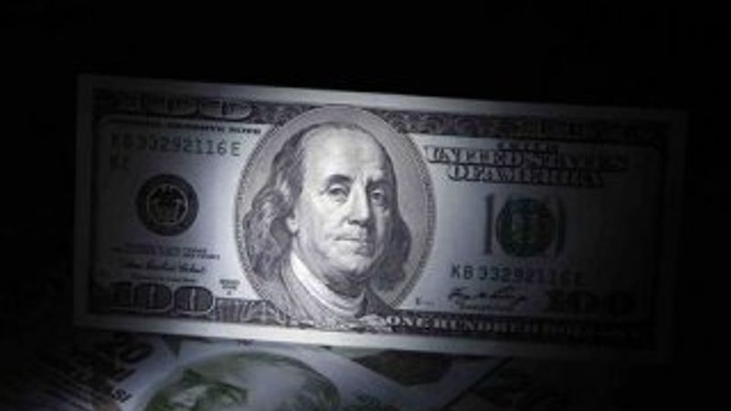 7 liradan dolar alanların zararı