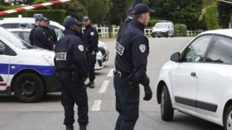 Fransa'da bomba alarmı