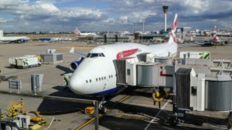 Londra'da hava trafiği durdu