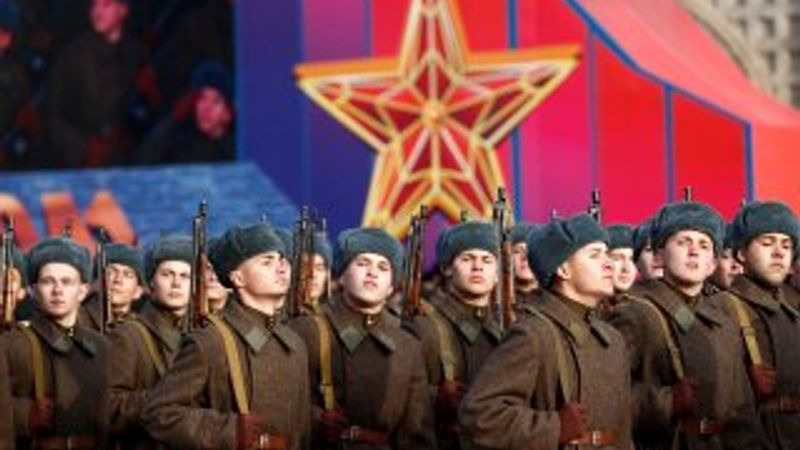 Kızıl Ordu'nun gövde gösterisi