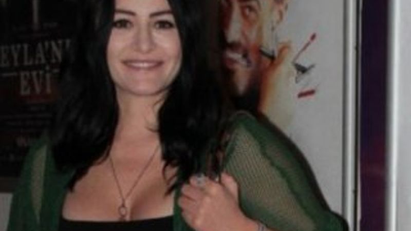 Deniz Çakır'a aşk yaradı