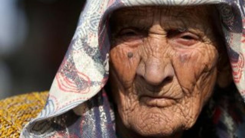 118 yaşındaki Fatma Nine yıllara meydan okuyor