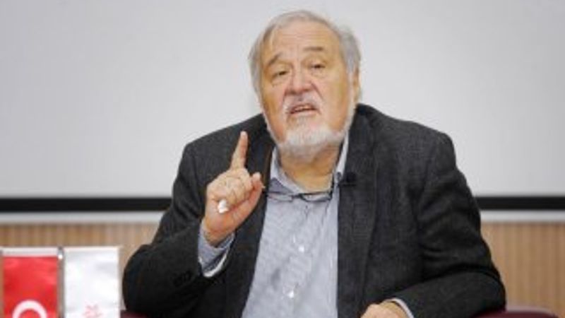 İlber Ortaylı: Türkiye ve Rusya'da barış yoksa hayat durur