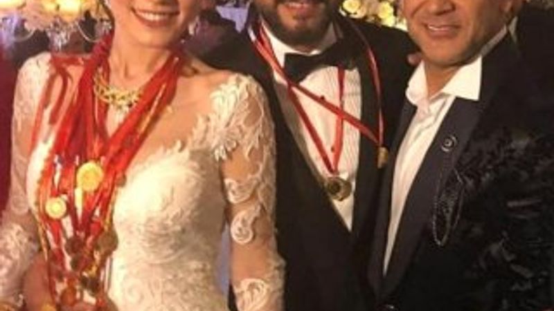 Alişan: Düğünde biri 1 TL takmış