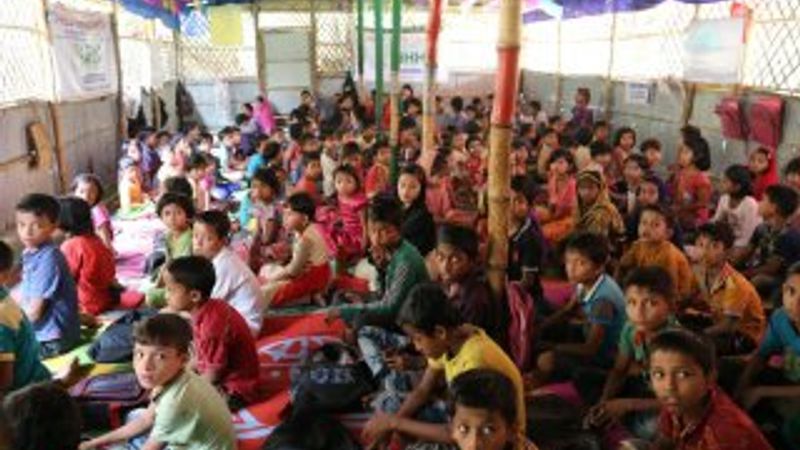 Türkiye'nin iyilik elçileri Arakan kamplarında