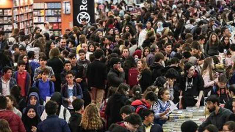 İstanbul Kitap Fuarı'na yoğun ilgi