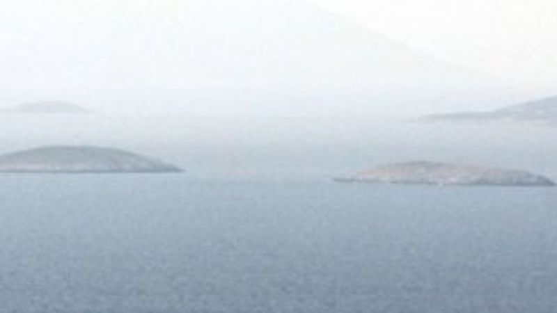 Yunan askeri Kardak kayalıklarına yaklaşamıyor