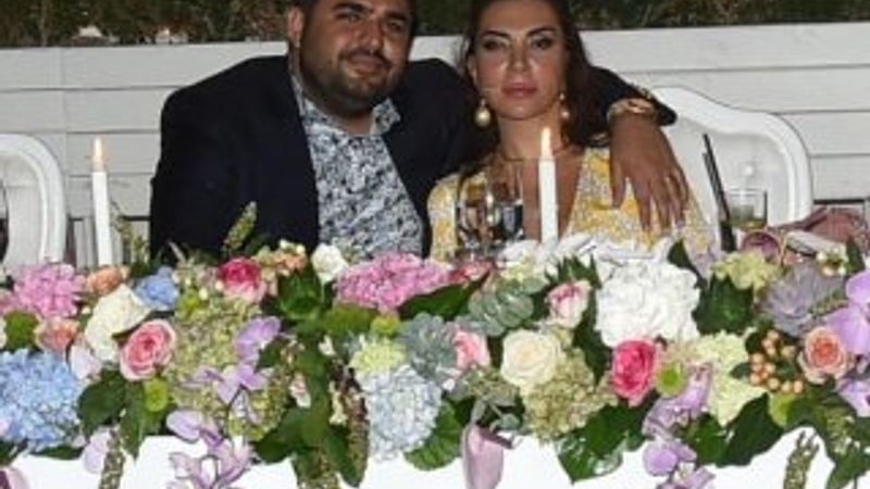 Ebru Yaşar'ın eşi radyo aldı