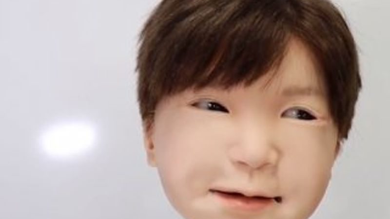 Gerçekliğiyle şaşırtan Japon robot