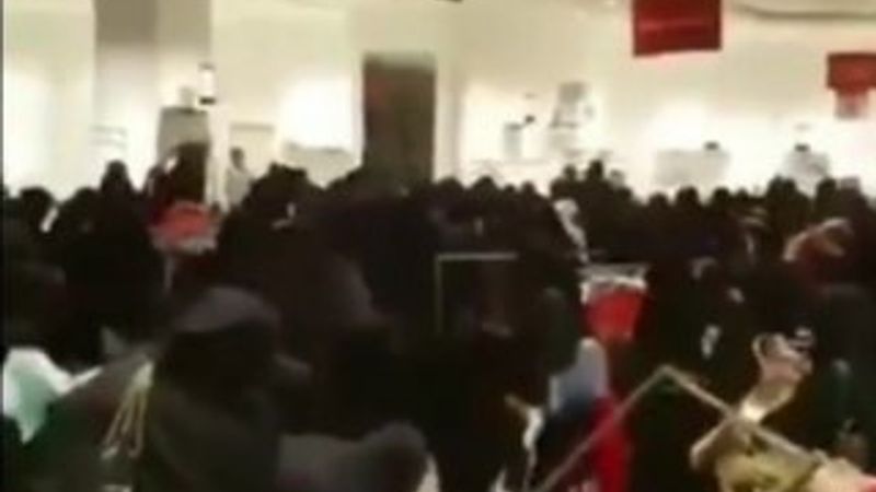 Suudi Arabistan'da indirim çılgınlığı