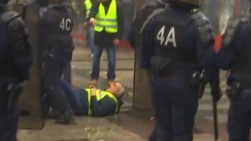 Fransa'da polis şiddeti