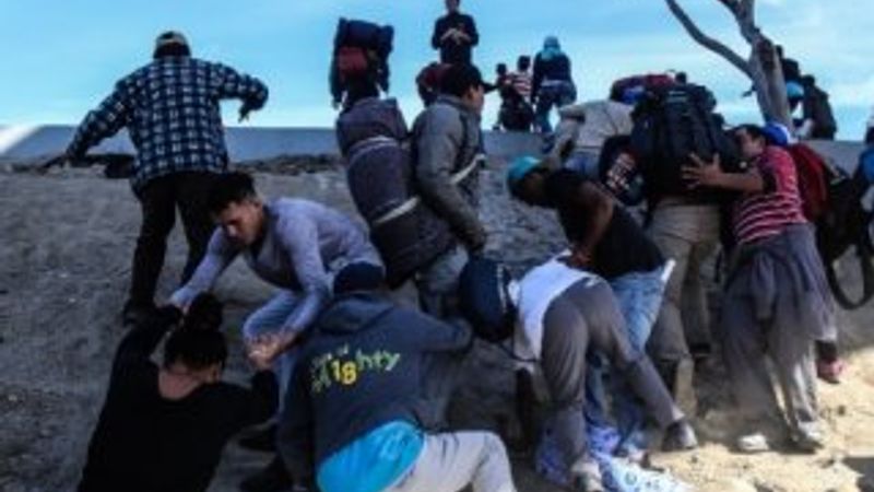 9 bin göçmen ABD sınırına dayandı