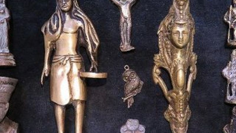 Tarihi eser kaçakçılığı yapanlar gözaltına alındı