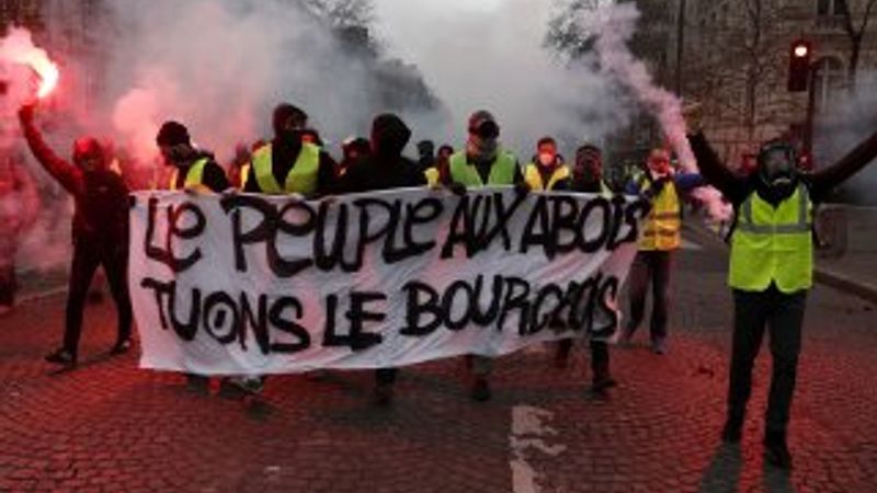 Fransa hükümetinden bir geri adım daha