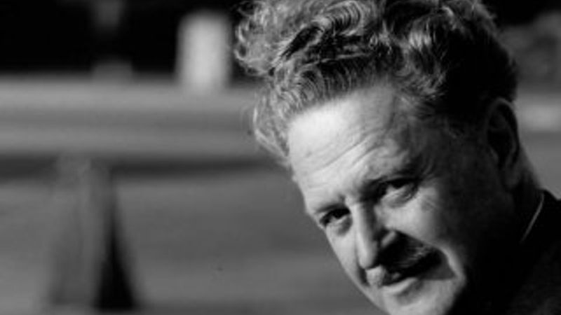 Ünlü şair ve yazarların koleksiyonları sergileniyor