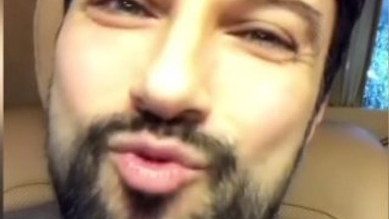 Tarkan, kendisiyle dalga geçti