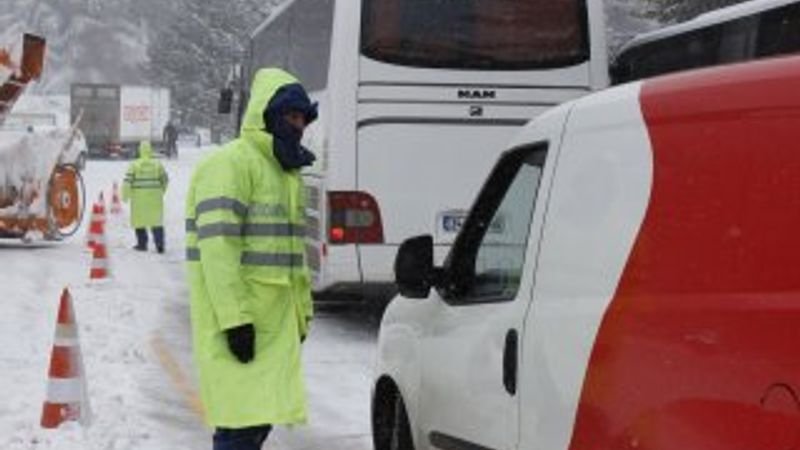 Uludağ’da kar sevinci zincire takıldı