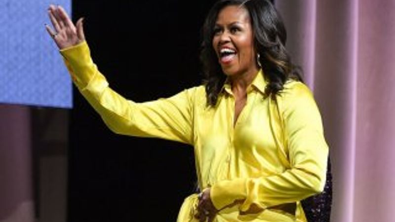 Michelle Obama'nın kıyafeti olay oldu
