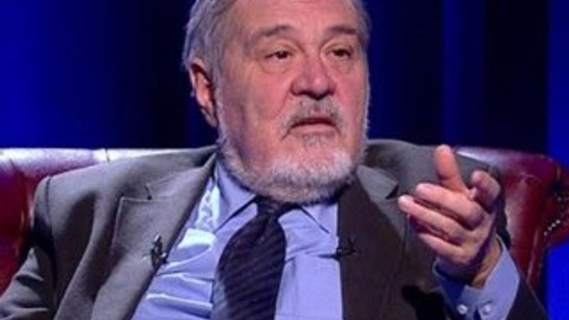 İlber Ortaylı gençlik fotoğrafını paylaştı