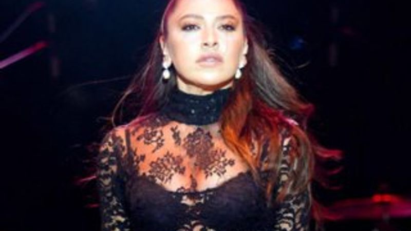 Hadise 2019'un ilk anlaşmasını yaptı