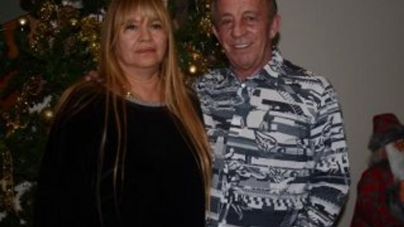 Ali Ağaoğlu yeni yıla nikahlı ilk eşiyle girdi