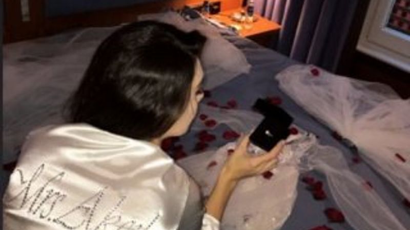 Sinan Akçıl mutluluğunun her anını fotoğraflıyor