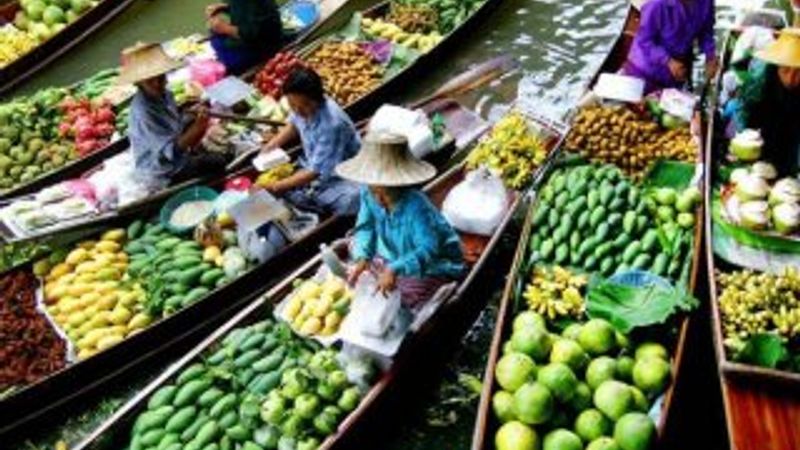 Güneydoğu Asya’nın yüzen pazarları: Floating markets
