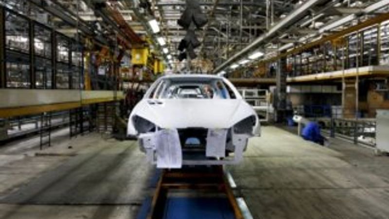 İran ABD yaptırımlarına direnmeye çalışıyor