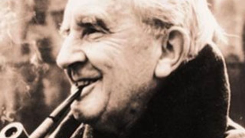 J. R. R. Tolkien ve Yüzüklerin Efendisi serisi