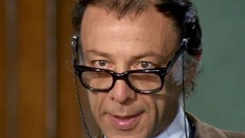 Usta oyuncu Münir Özkul, anılacak