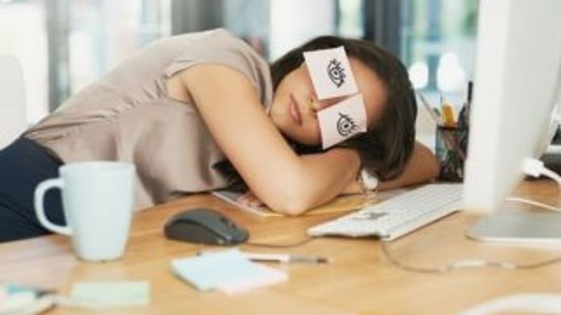Japonya’da çalışanlar bir süre uyuyacak
