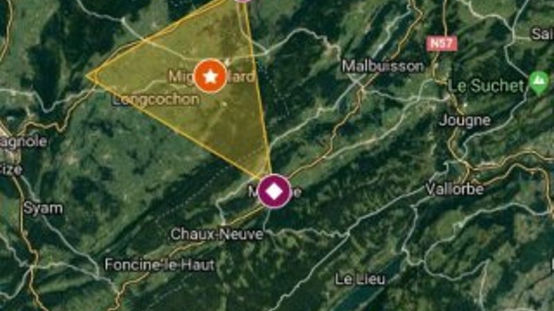 Fransa'da savaş uçağı radardan kayboldu