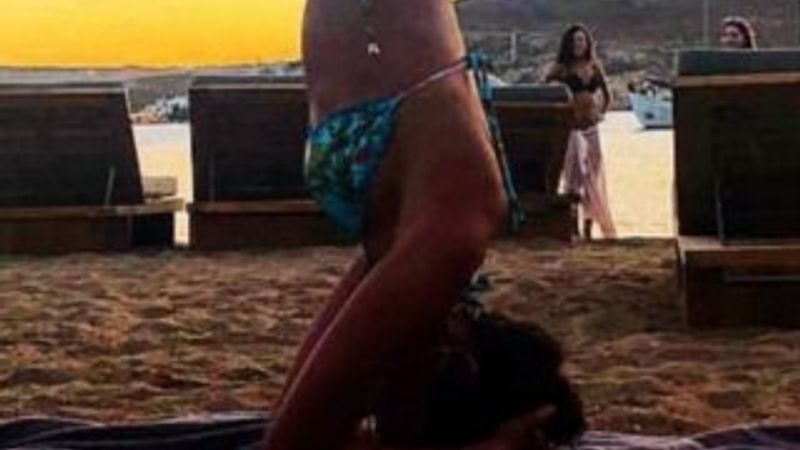 Berrak Tüzünataç da amuda kalktı