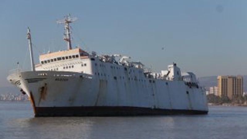 Karaya oturan gemi satışa çıkarıldı